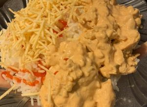 Una foto de Strogonoff de pollo