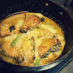 A picture of Doi Maach (Fish in Curd).