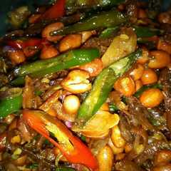 Teri kacang lombok ijo রেসিপির প্রধান ছবি