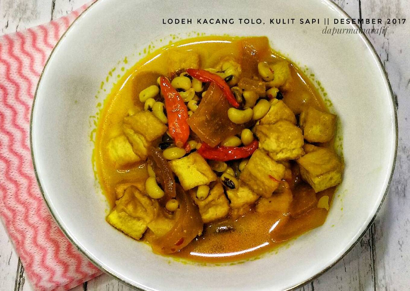 Lodeh kacang tolo kulit sapi