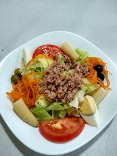 Una foto de Ensalada mixta