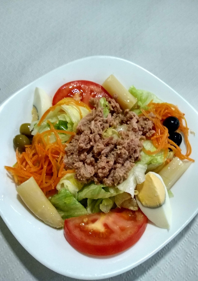 Una foto de Ensalada mixta