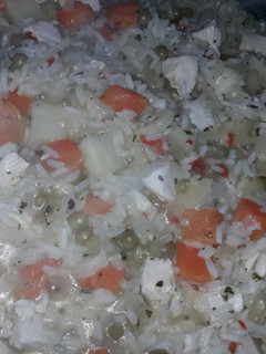 Una foto de Risotto de arroz con pollo fácil y rápido