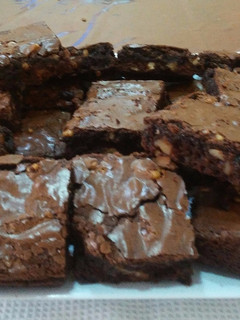 Una foto de Brownies de chocolate y nuez