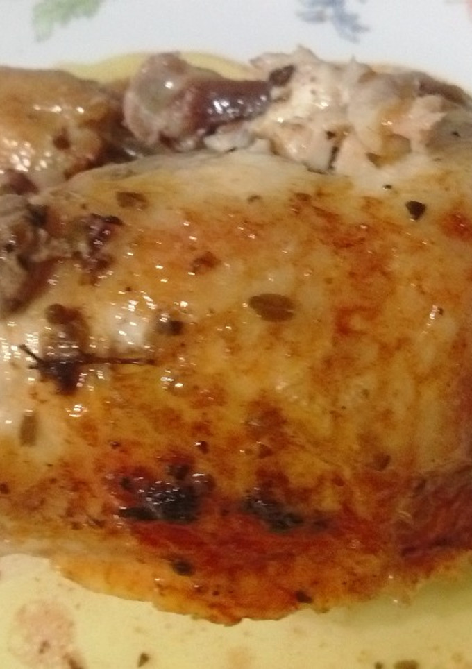 Una foto de Pollo asado Griego