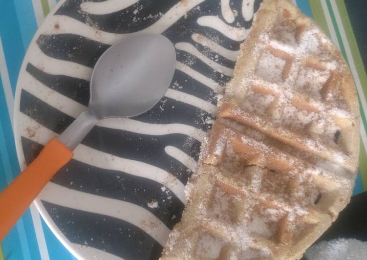 Waffle com massa de bolinho de chuva semi integral