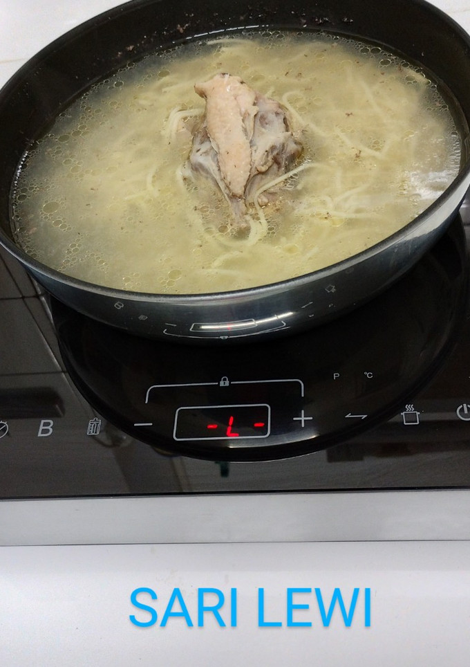 Una foto de Cena caliente día 4>Espaguetis con pollo>plátano