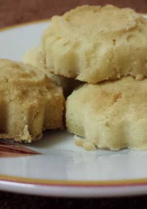 صورة لوصفة غريبات باللوز