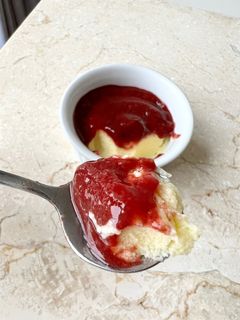 Foto resep Raspberry Yogurt Cake | Healthy Yogurt Cake