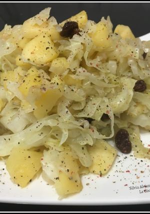 A picture of Sautéed Cabbage with Apple and Raisins.