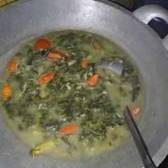 รูปของ Sayur Daun Singkong Teri Kuah Santan