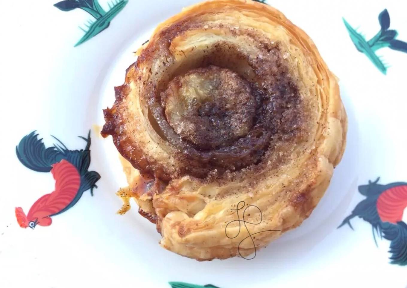 Banana With Cinnamon Sugar Pastry Roll