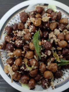 கருப்பு கொண்டைக் கடலை சுண்டல் (Karuppu kondaikadalai sundal Recipe in Tamil) செய்முறை முக்கிய புகைப்படம்