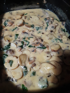 Una foto de Crema de hongos