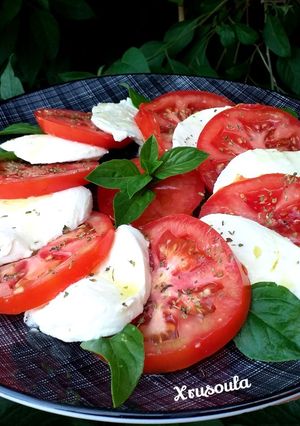 Φωτογραφία της συνταγής Κλασική σαλάτα caprese (Ιταλική συνταγή)