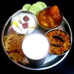 A picture of Healthy and light Dinner (Take vegetable in dinner instead of dal).