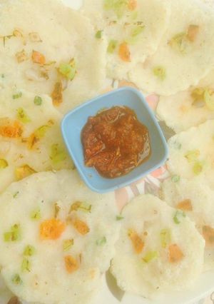 A picture of Instant rava oats uttapam.