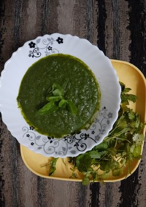 A picture of Mint Chutney.