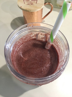Una foto de Batido de Frutas del Bosque-Espinacas-Te Verde (smoothie)