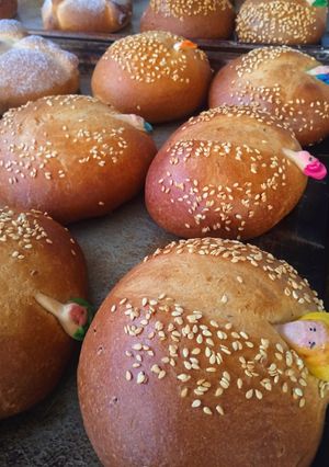 Una foto de Pan de Muerto con Carita 🥐🍁