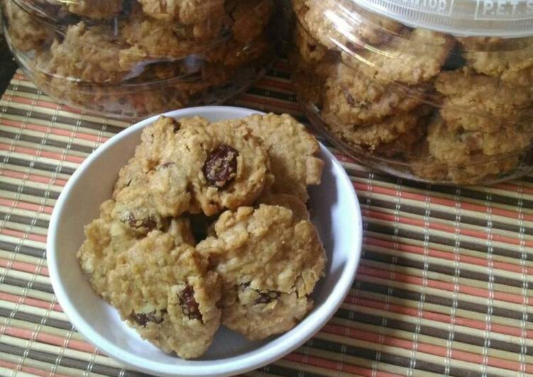 Bagaimana Membuat Crunchy Oatmeal Cookies Anti Gagal