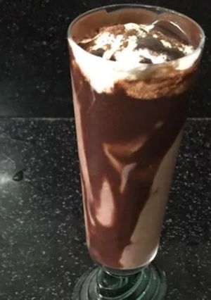 A picture of Chocolate lassi.