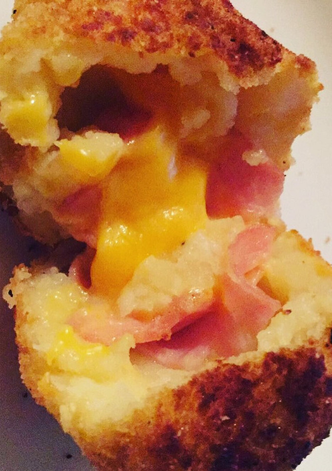 Una foto de Bombas de papas rellenas