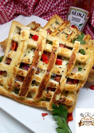 A picture of French toast.
