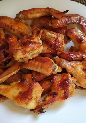 Фото Куриные крылышки в соево-медовом соусе.