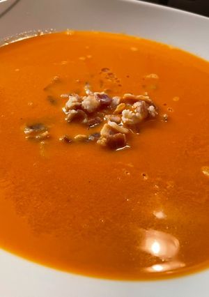 Sült paprika és paradicsom krémleves recept fotója