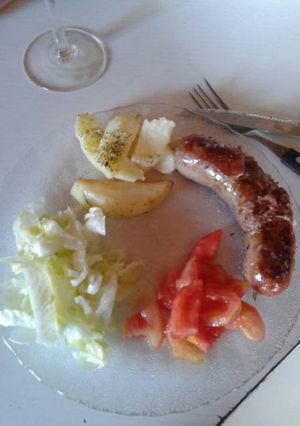 Una foto de Chorizo con papas al horno