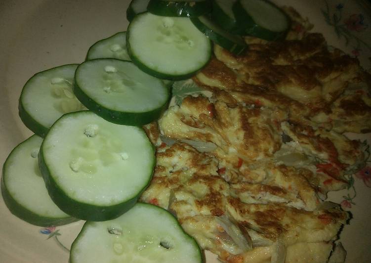 Recipe of Quick Fried egg garnish with cucumber