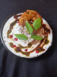 दही वड़ा (dahi vada recipe in Hindi) रेसिपी मुख्य फोटो
