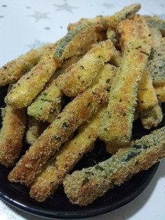 Una foto de Sticks de calabacín al parmesano