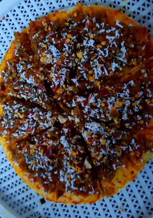 A picture of Veggies pizza 🍕.