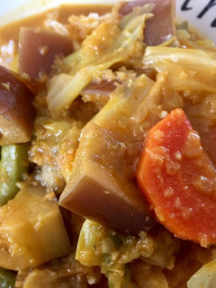 A picture of Vegetable Curry with Salted Fish and Pineapple.