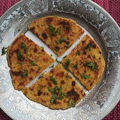 A picture of Pyazi Besani Parotha.