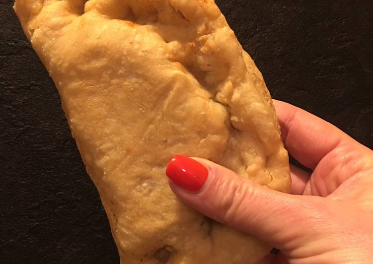 Panzerotti (Calzoni) fritti alla farina “Bolero”