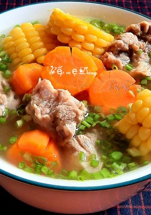 Hình của món Canh bắp mỹ hầm xương.