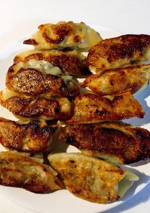 A picture of Grilled Pork Dumplings.