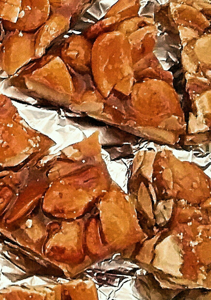 Una foto de Turrón de Guirlache de Aragón (Dulces de Navidad-3)