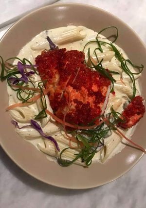 A picture of Alfredo pasta.