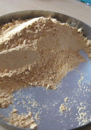 A picture of Idly podi.