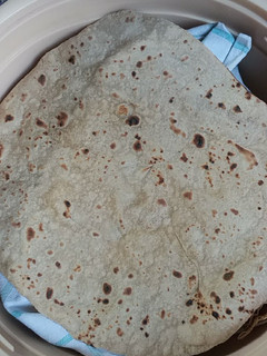A picture of Roti.