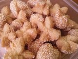 Onde-onde Tertawa