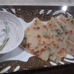 A picture of Uttapam.