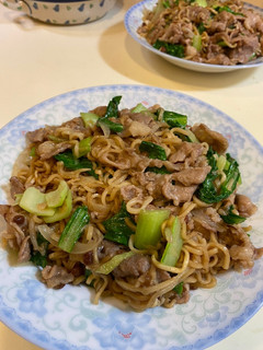 炒泡麵 的食譜成品照片