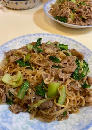 炒泡麵 的食譜成品照片