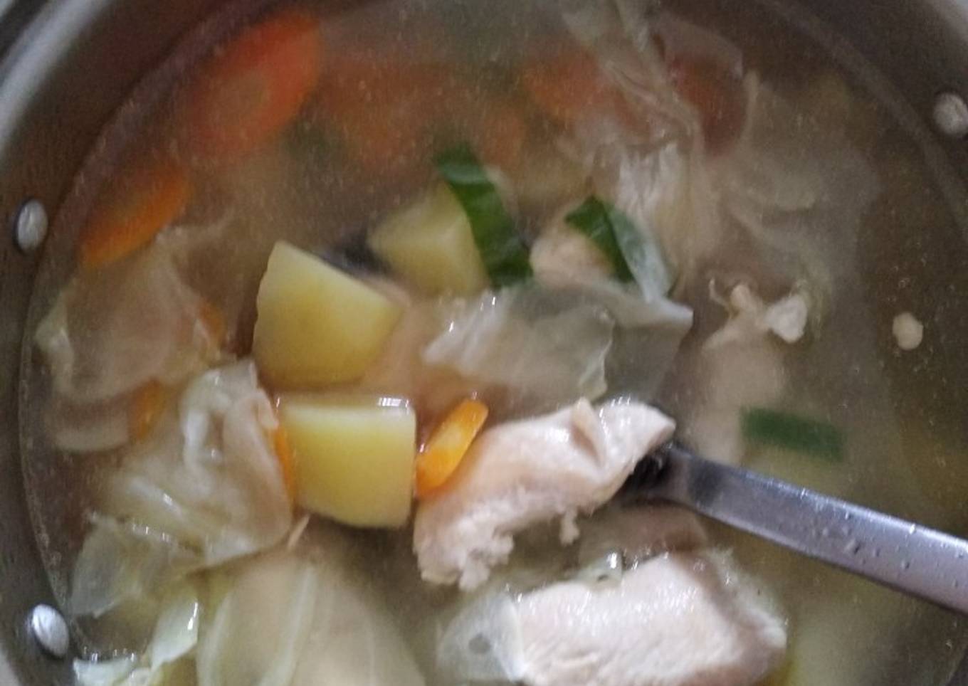 Sop ayam ala aqyu