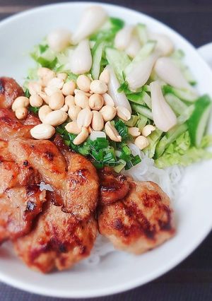 Hình của món Bún THỊT nướng.